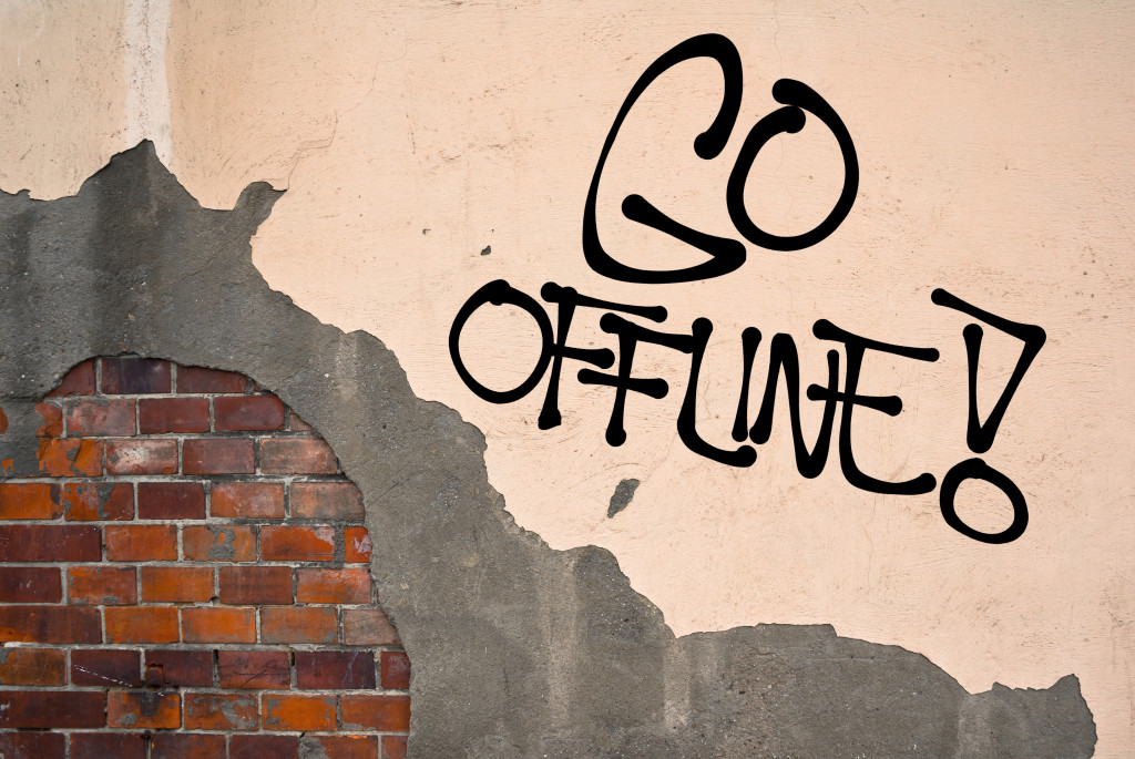 "go offline" graffiti